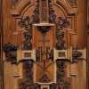 Portal i skrzydło drzwi z prezbiterium do zakrystii - w trakcie prac konserwatorskich - dofinansowano ze środków Ministra Kultury i Dziedzictwa Narodowego - październik 2019_5