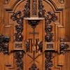 Portal i skrzydło drzwi z prezbiterium do zakrystii - po pracach konserwatorskich - dofinansowano ze środków Ministra Kultury i Dziedzictwa Narodowego - październik 2019_4